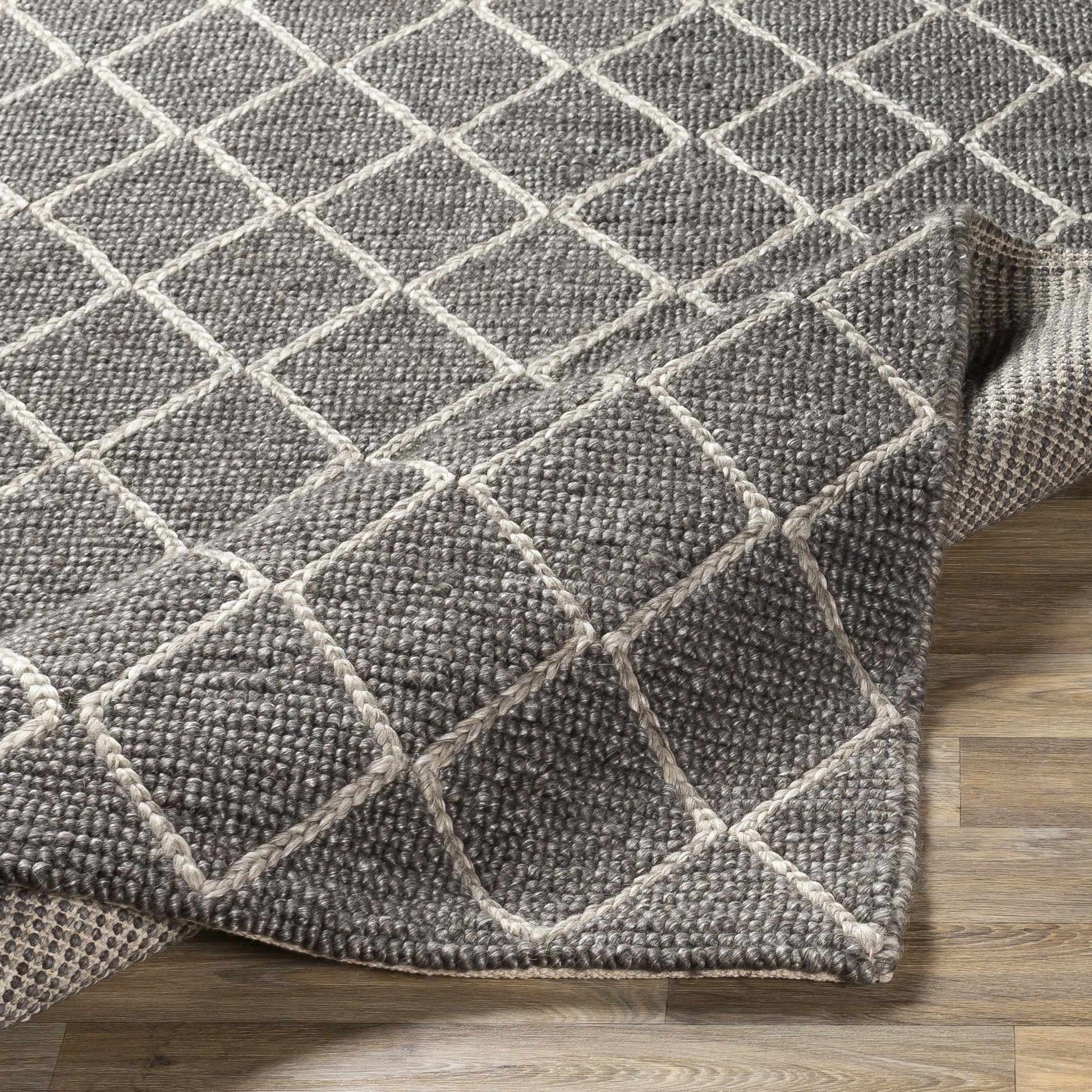 Whistler WSR-2301 Hand Woven Rug