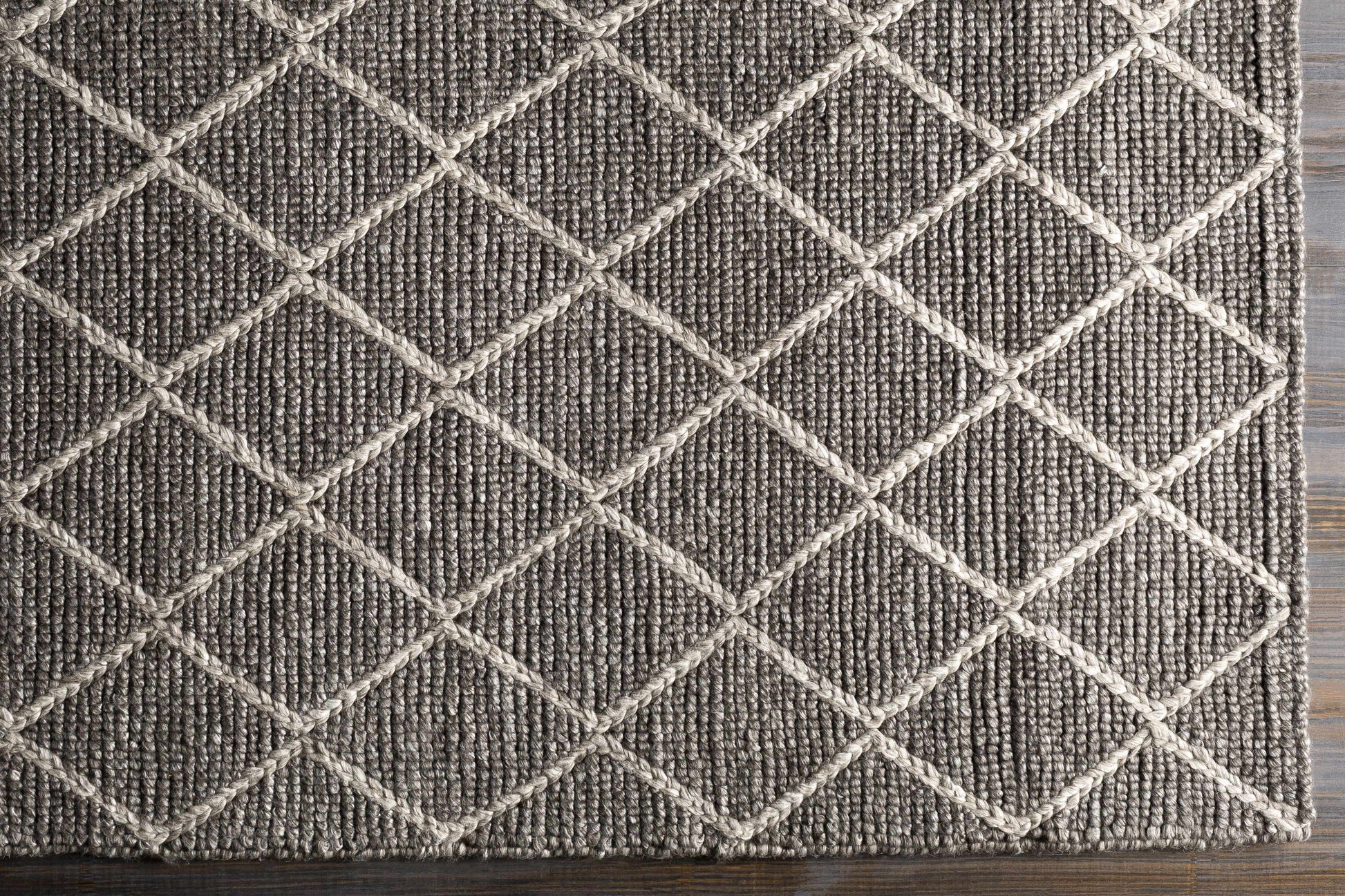 Whistler WSR-2301 Hand Woven Rug