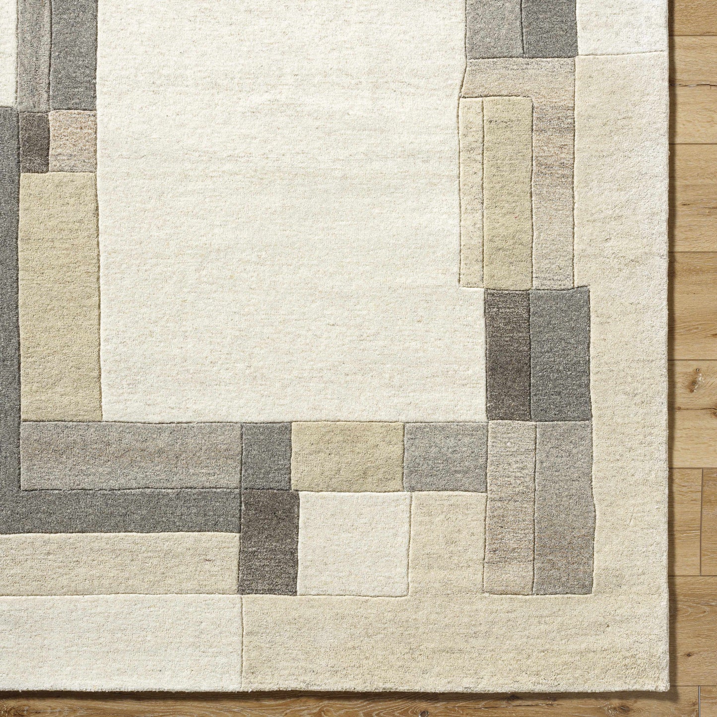 Forum FM-7245 Hand Tufted Rug