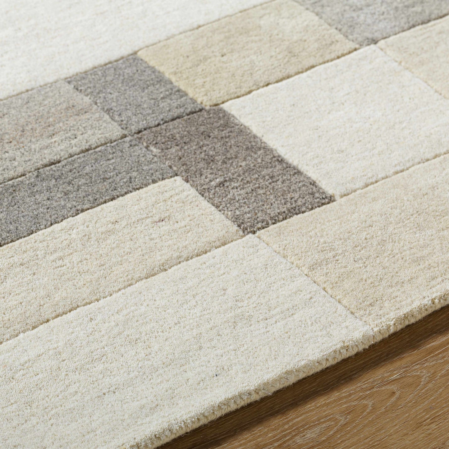 Forum FM-7245 Hand Tufted Rug
