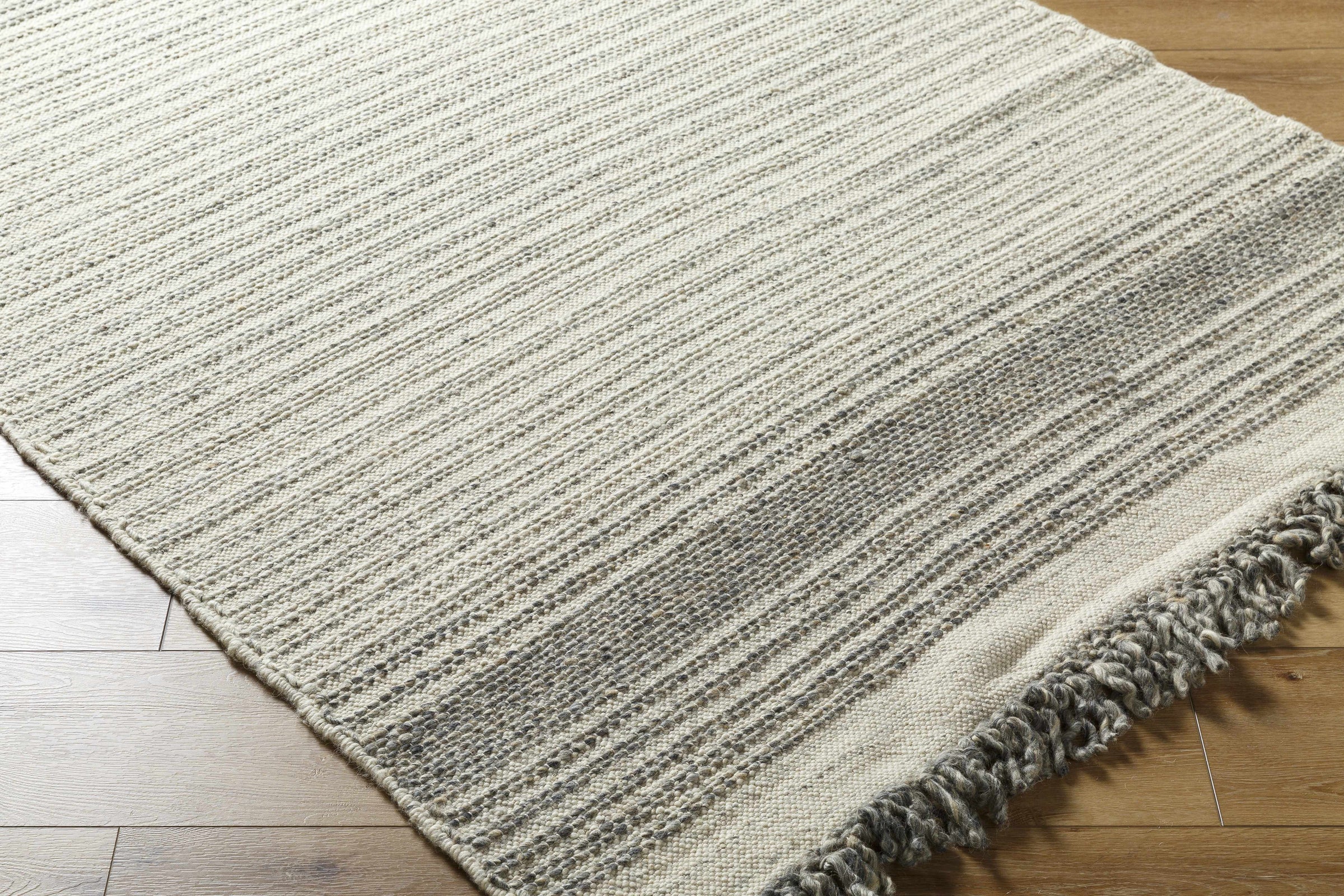 Lucie LCE-2301 Handmade Rug