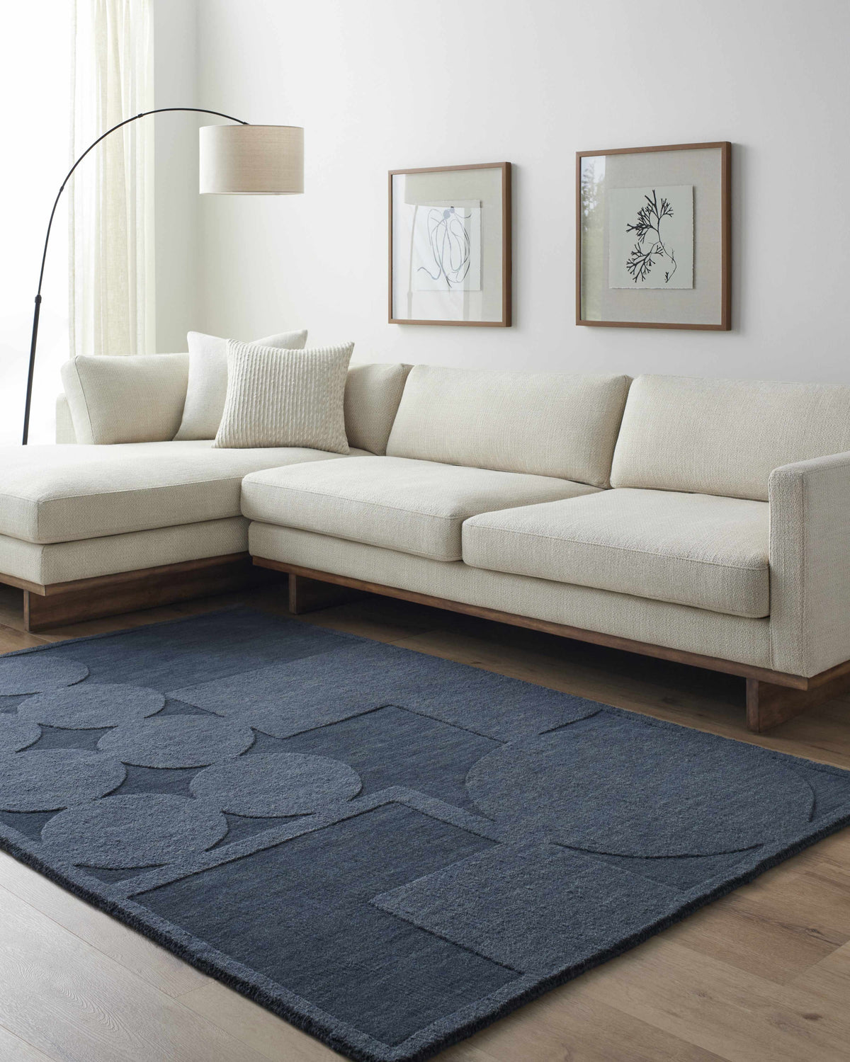 Mystique M-5479 Handmade Rug