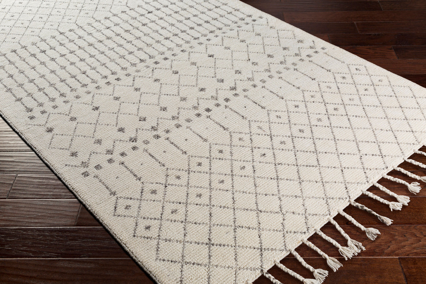 Agadir AGD-1000 2' x 3' Handmade Wool Accent Rug