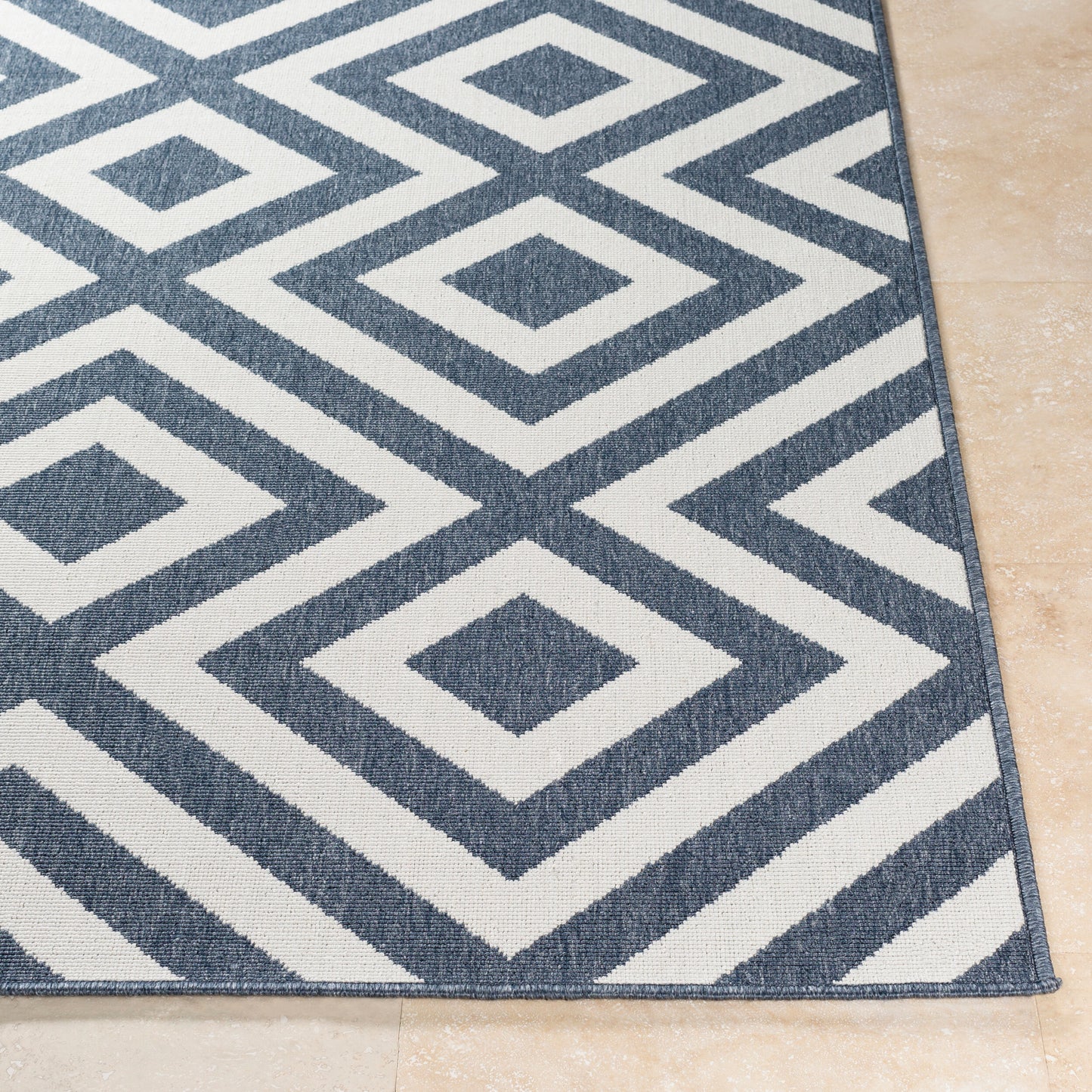 Alfresco ALF-9657 2' x 4' Machine Woven Indoor/Outdoor Accent Rug