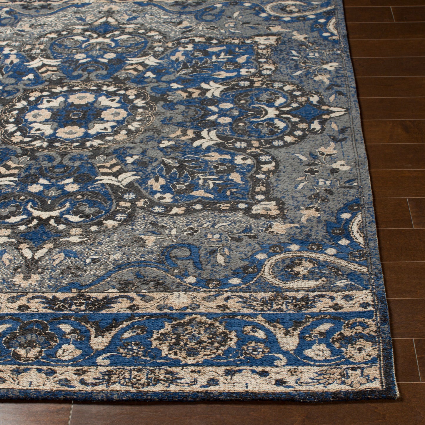 Amsterdam AMS-1017 2' x 3' Handmade Accent Rug