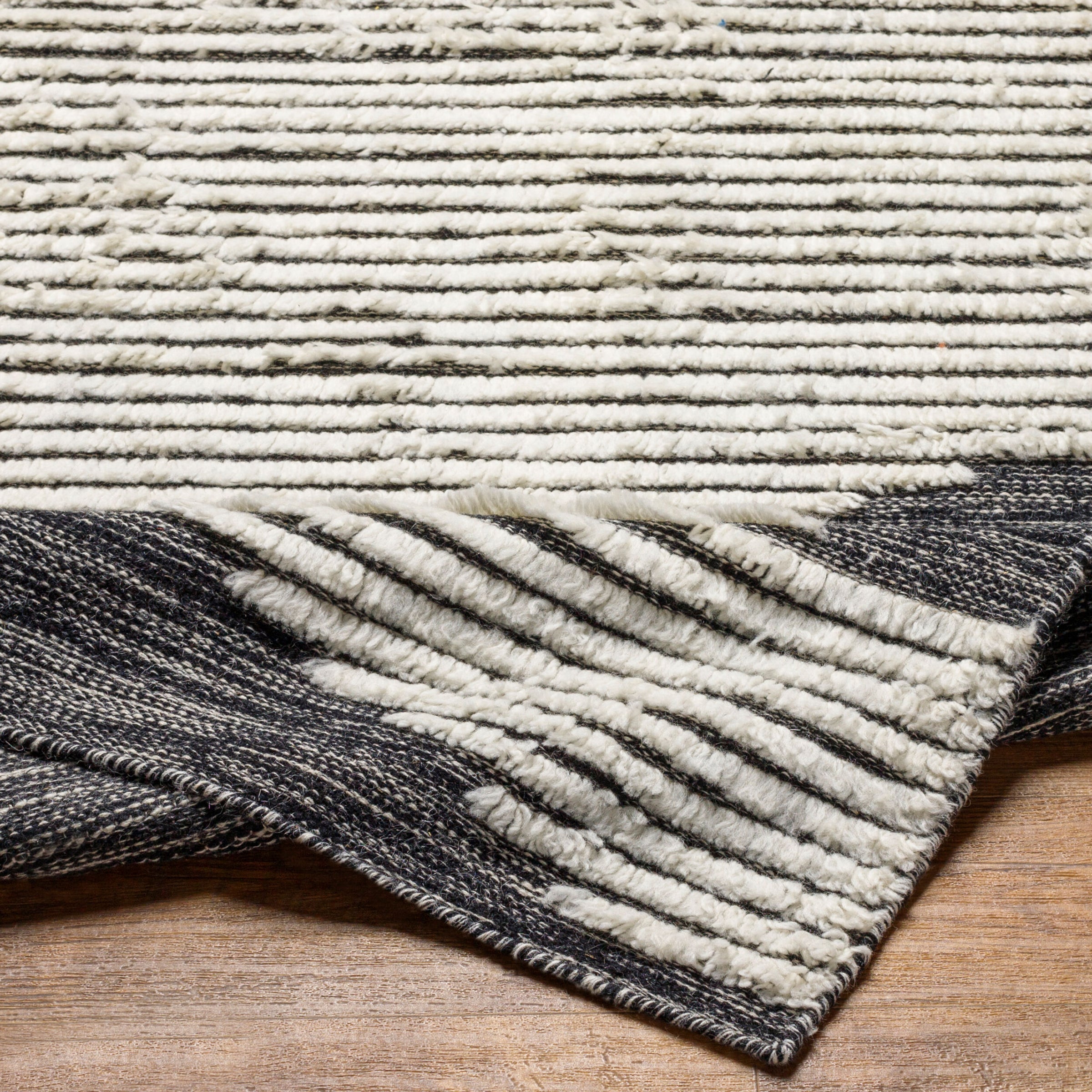 Apache APA-2311 Hand Woven Rug
