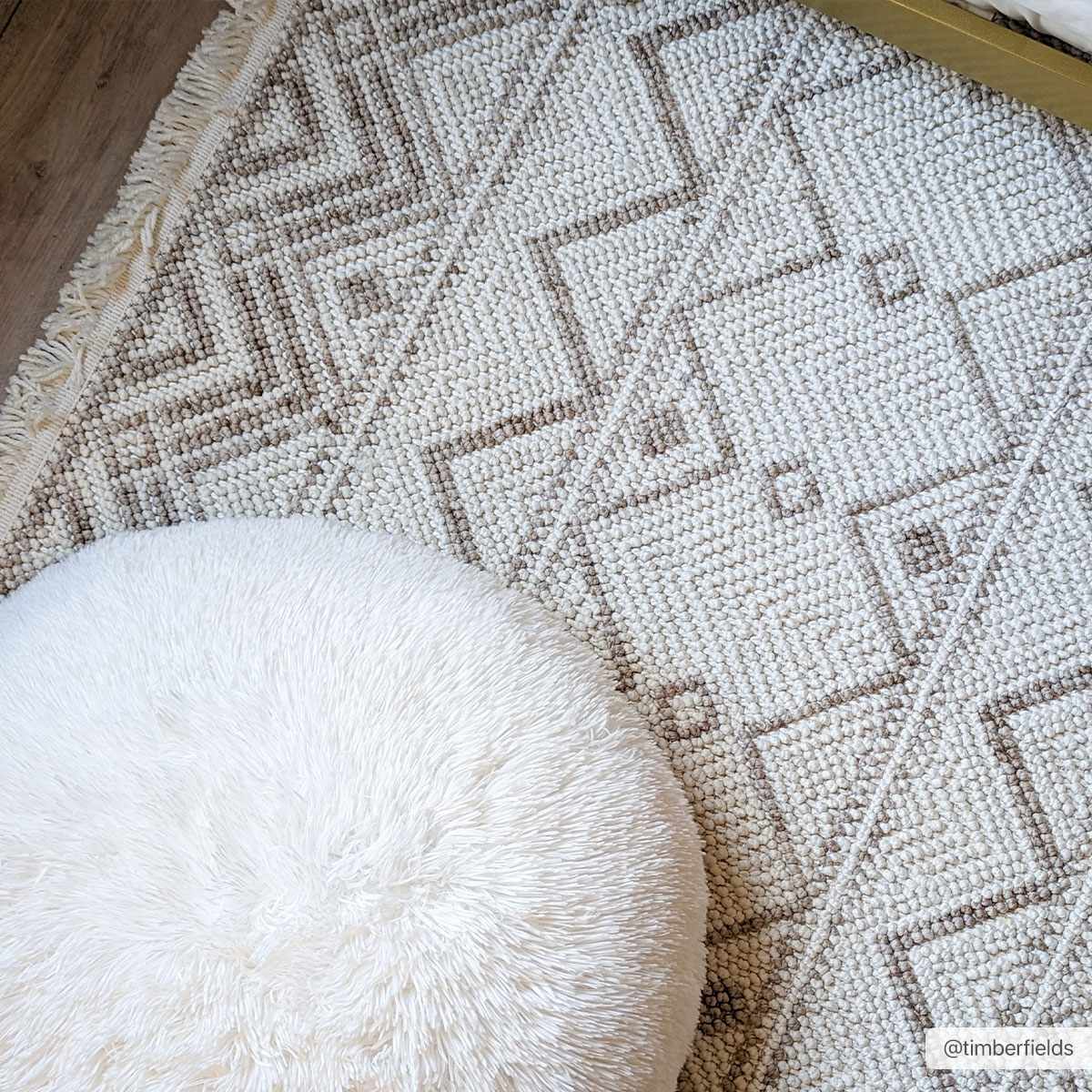 New Delhi NWH-2305 Machine Woven Rug