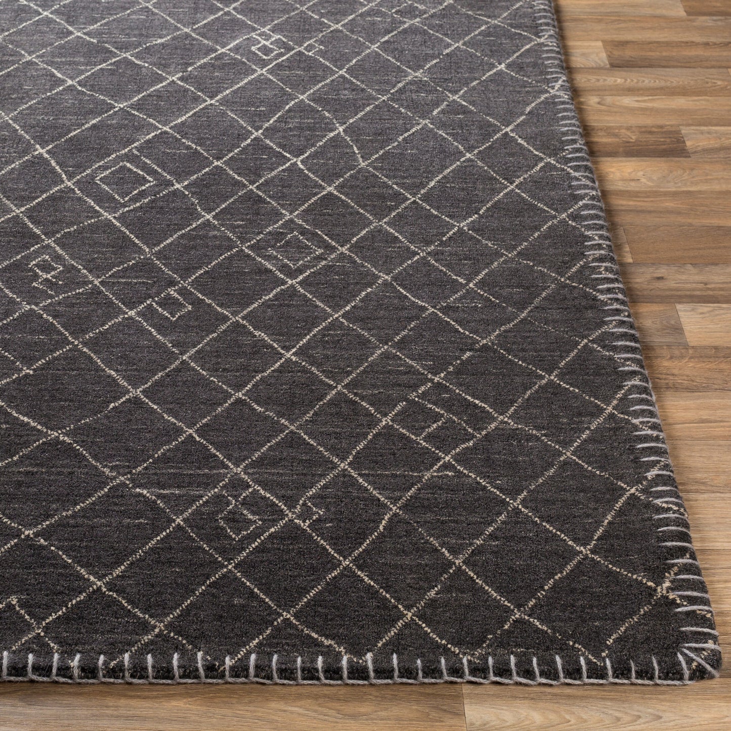 Arlequin ARQ-2301 2' x 3' Handmade Accent Rug