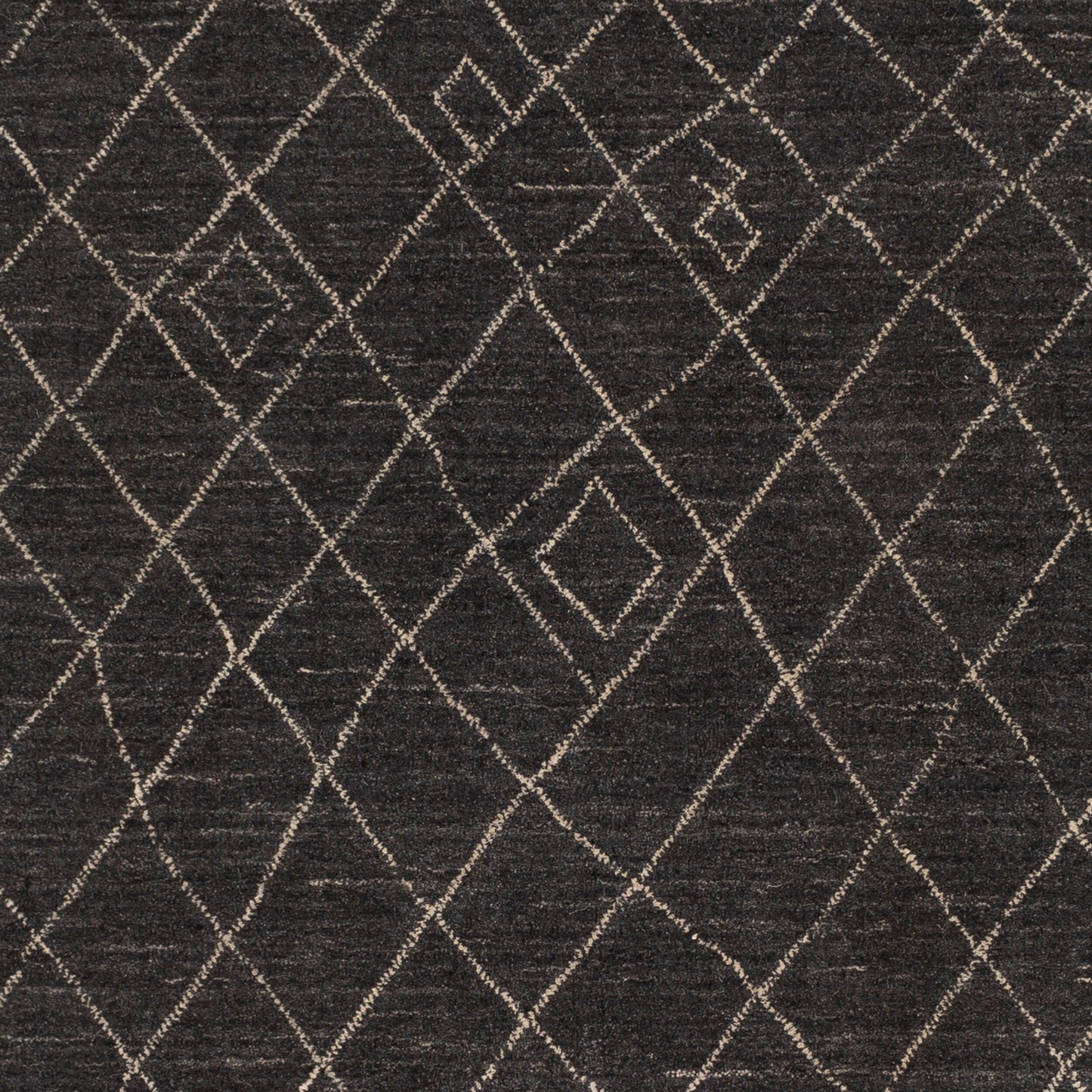 Arlequin ARQ-2301 2' x 3' Handmade Accent Rug