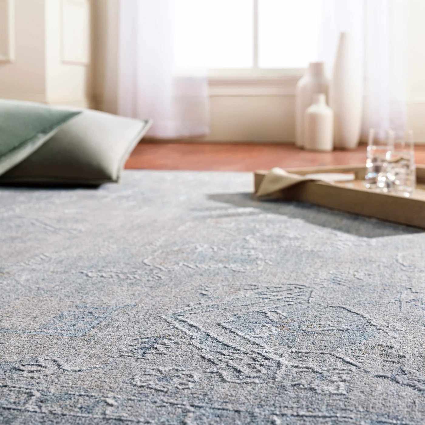 Avant Garde AVT-2302 Machine Woven Rug