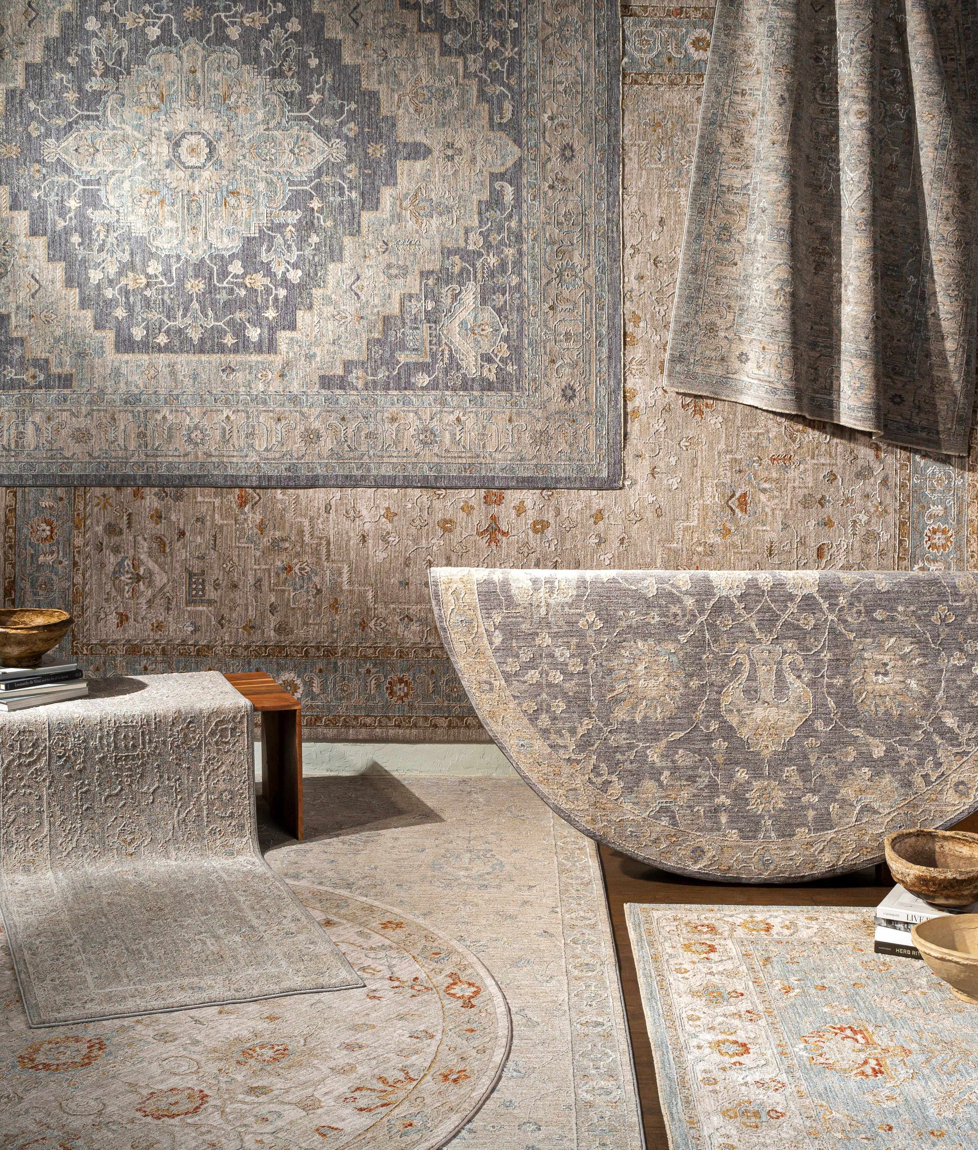 Avant Garde AVT-2300 Machine Woven Rug