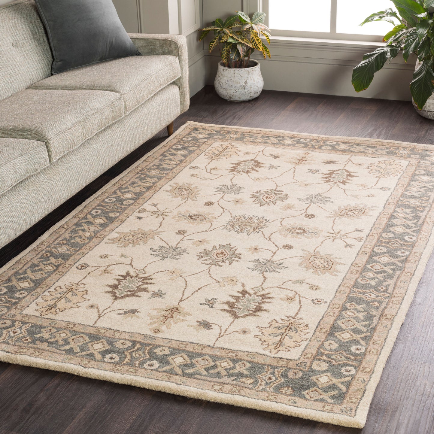 Middleton AWHR-2050 2' x 3' Handmade Wool Accent Rug