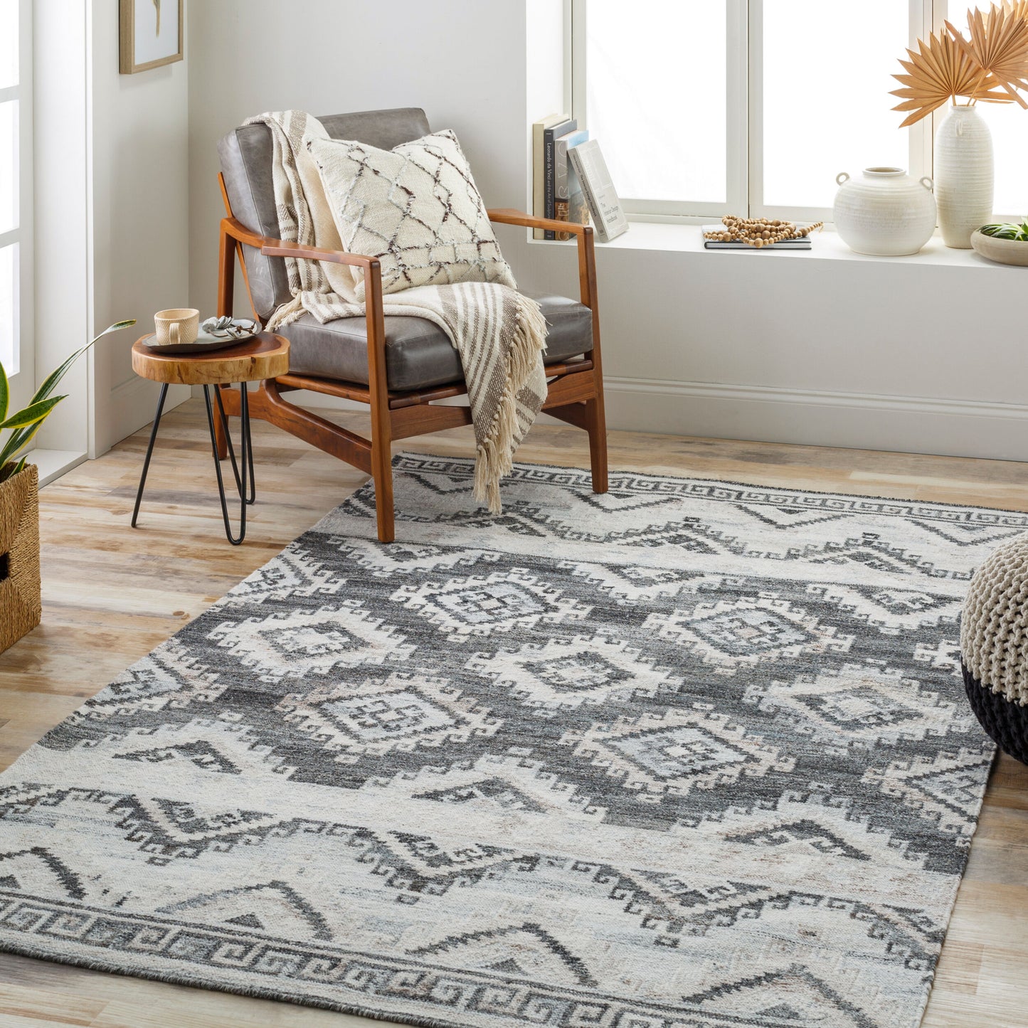 Alyssa AYS-2302 5' x 7' Handmade Recyled Area Rug