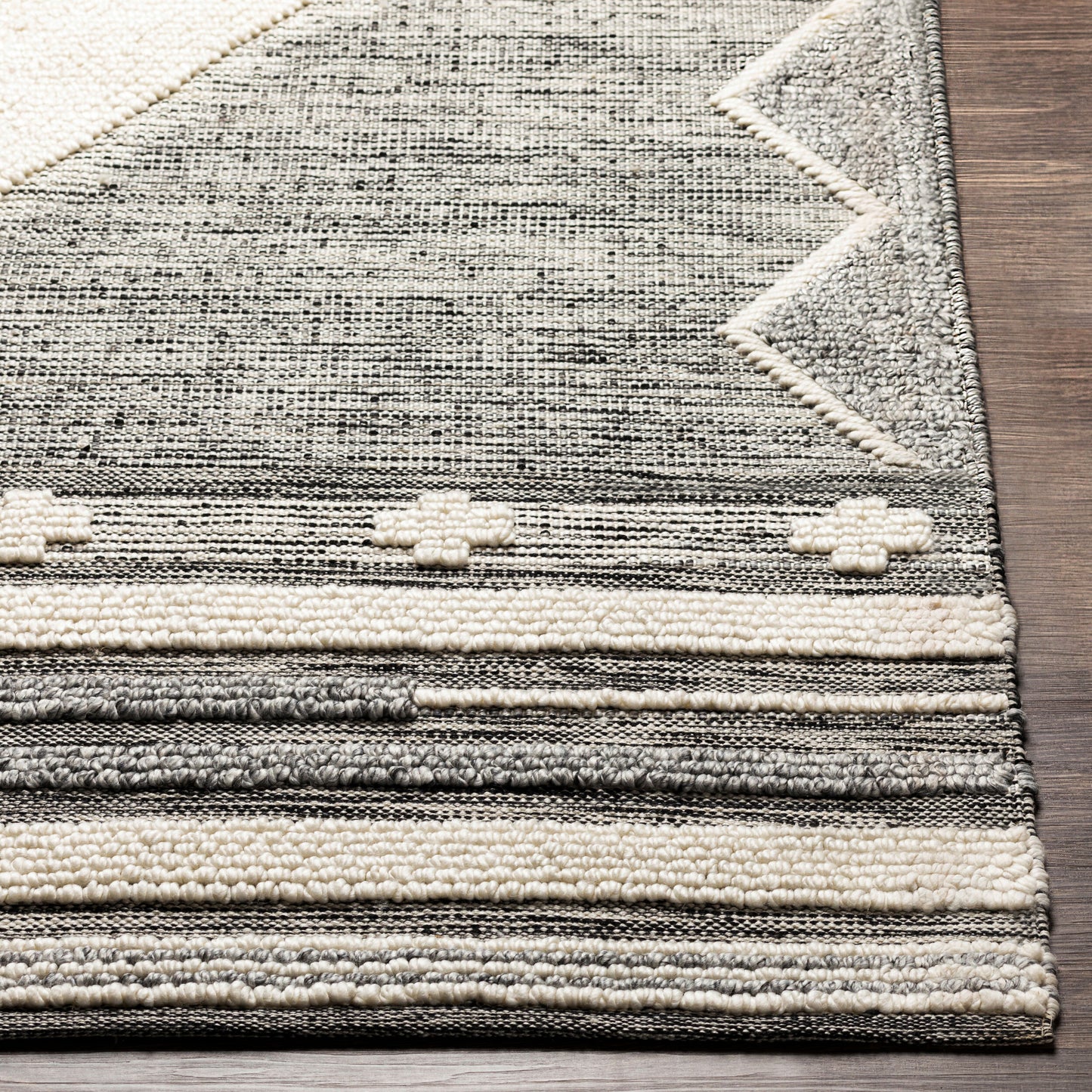 Azalea AZA-2317 2' x 3' Handmade Recyled Accent Rug