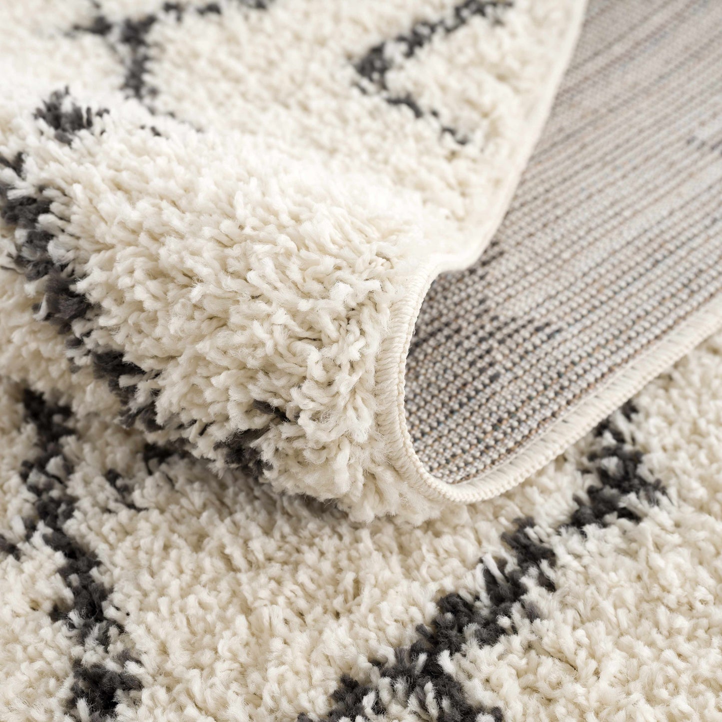 Berber Shag BBE-2301 Machine Woven Rug