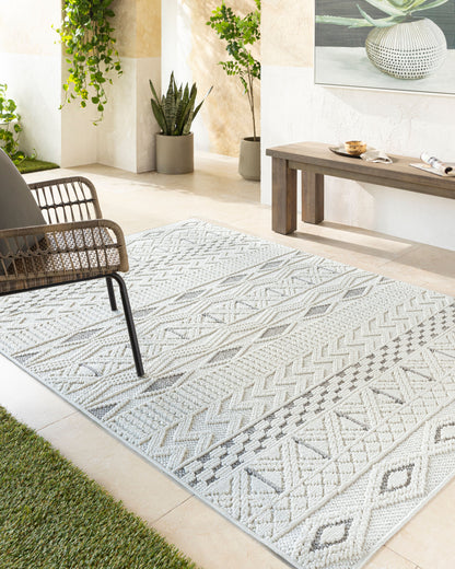 Bouclair BCR-2314 5' x 7' Machine Woven Area Rug