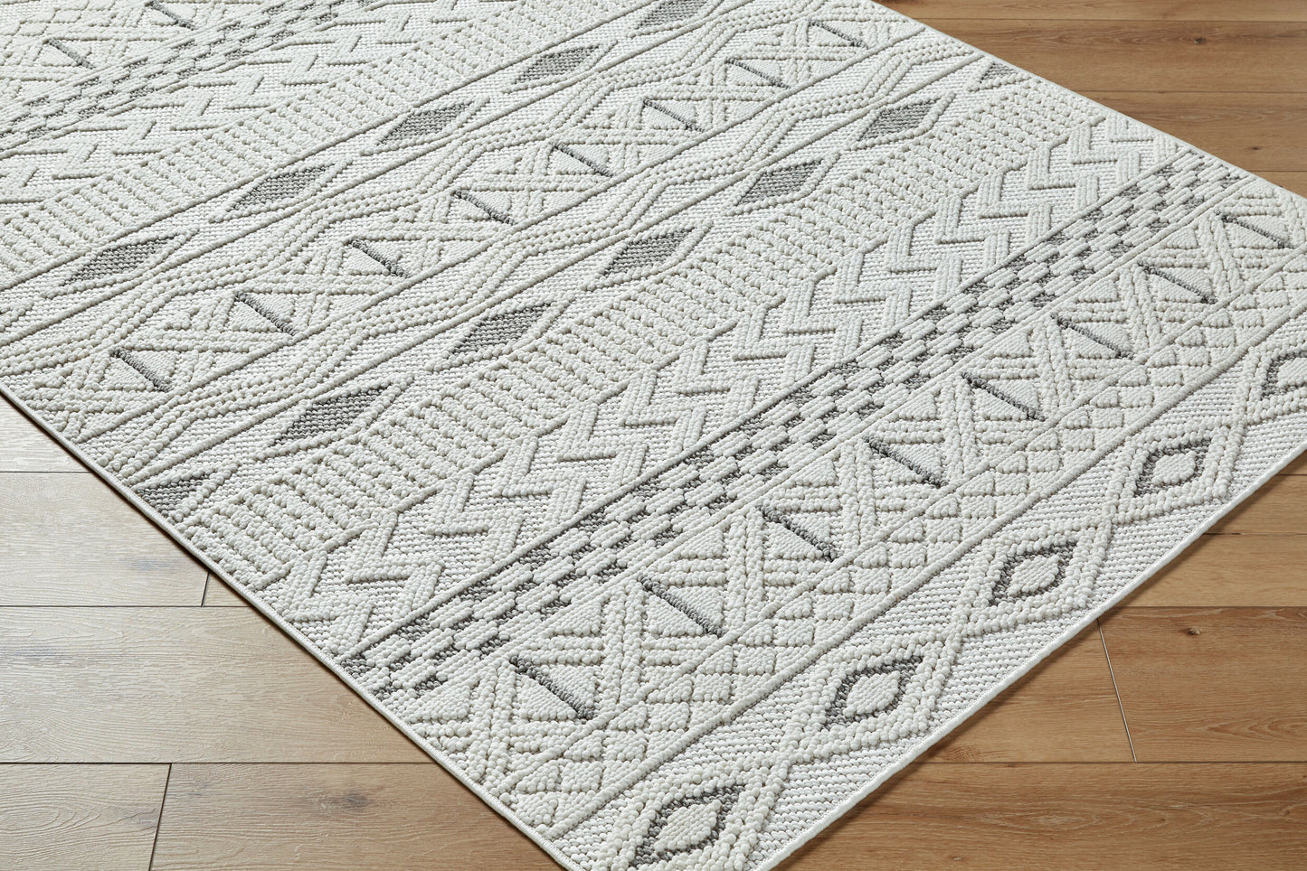 Bouclair BCR-2314 5' x 7' Machine Woven Area Rug