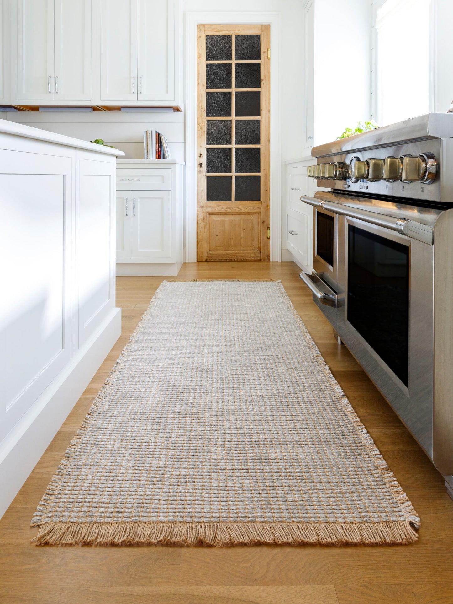Kimi BOKM-2304 3' x 5' Machine Woven Accent Rug