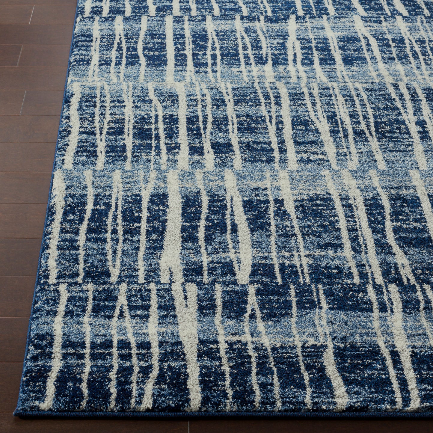 Baylee BYL-1022 2' x 3' Machine Woven Accent Rug