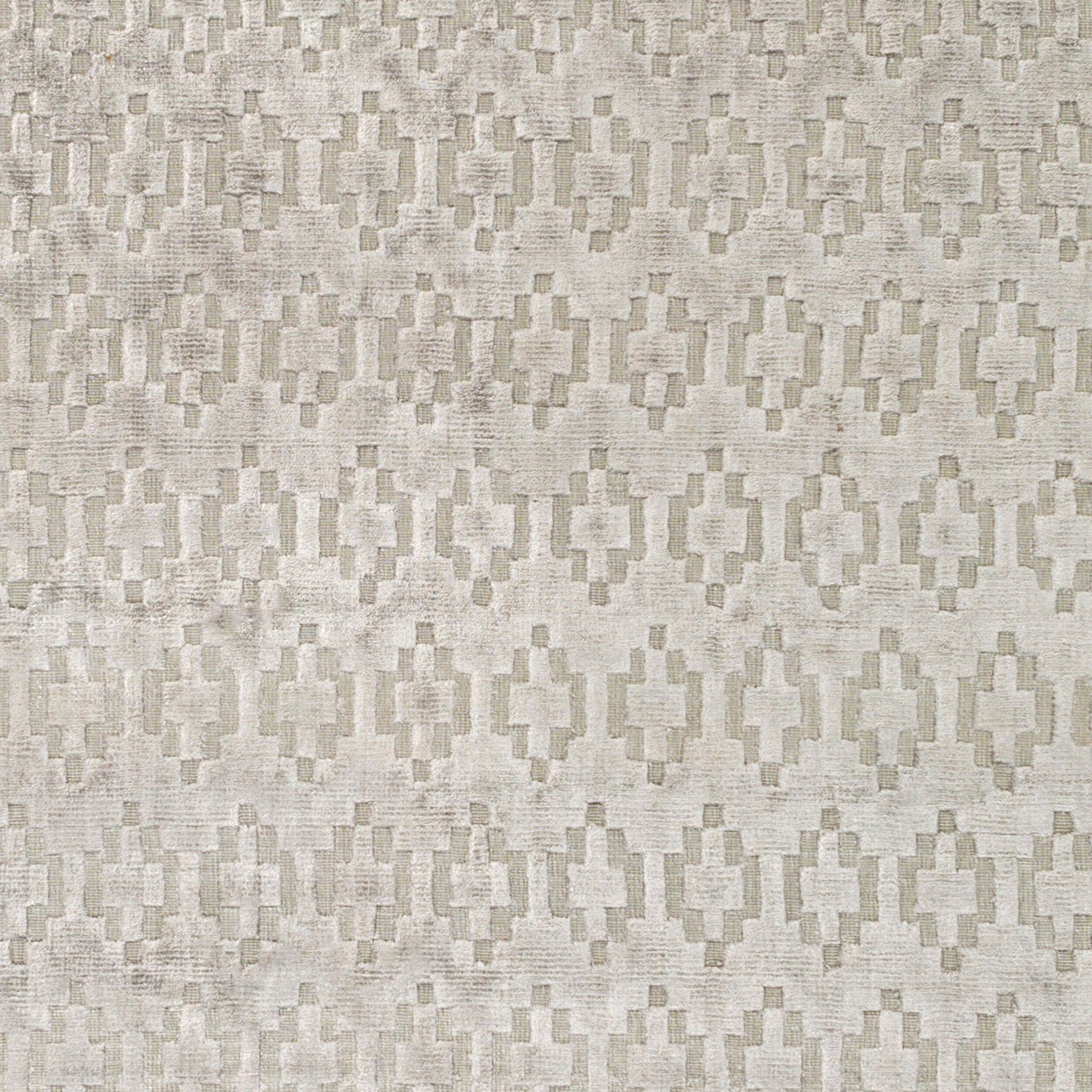 Castlebury CBY-7004 2' x 3' Handmade Faux Silk Accent Rug