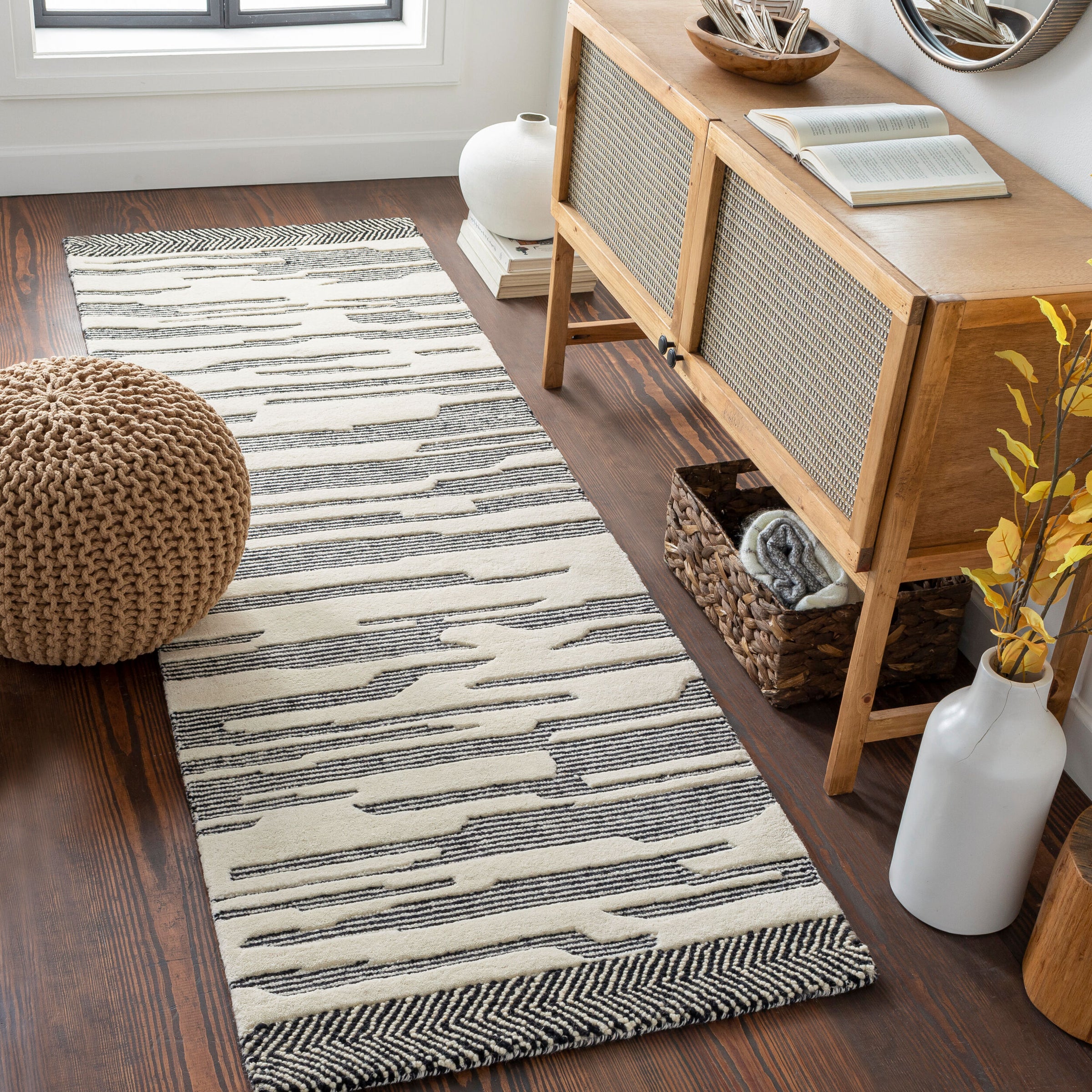 Cherokee CHK-2308 Hand Tufted Rug