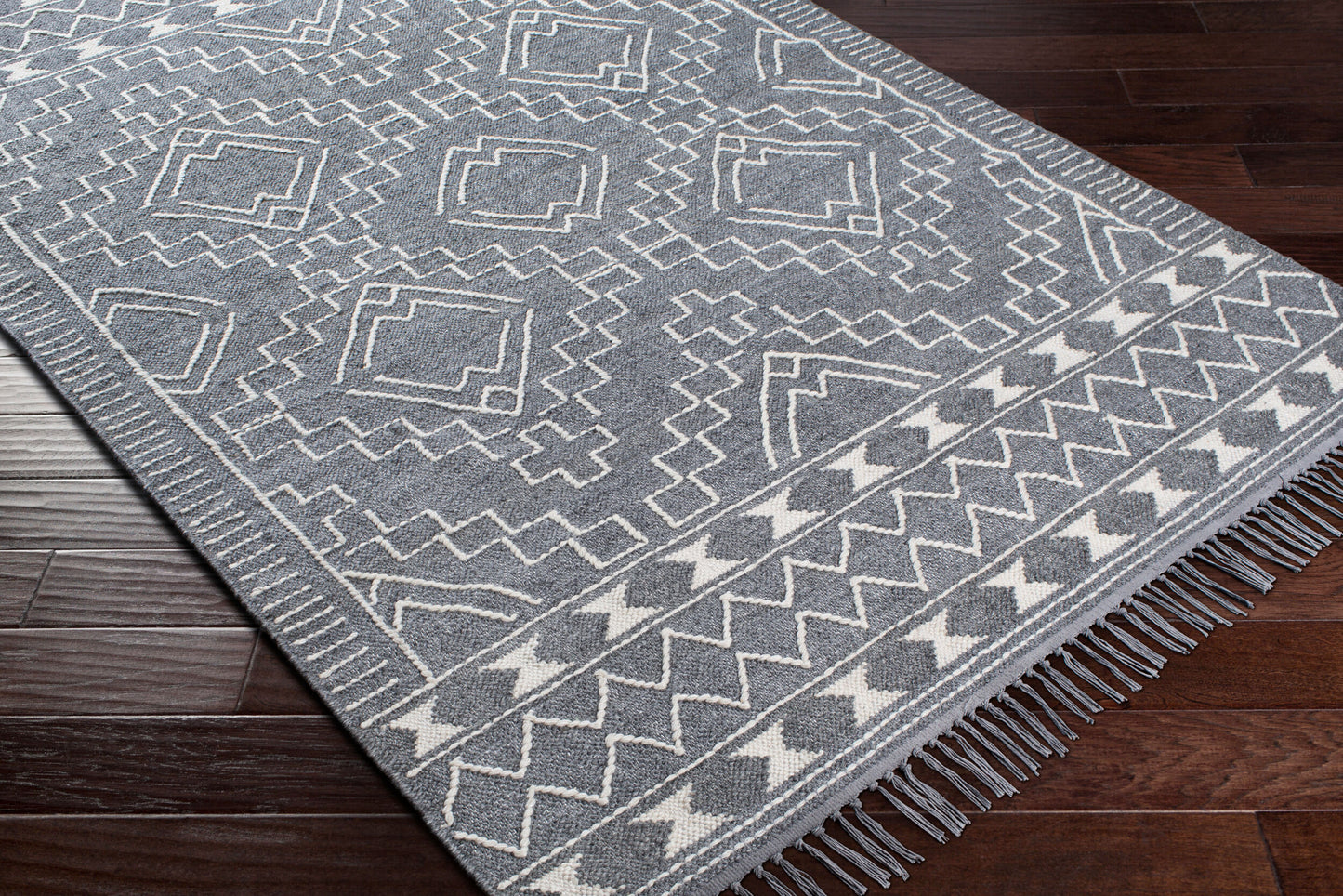 Cheyenne CHY-2302 2' x 3' Handmade Accent Rug