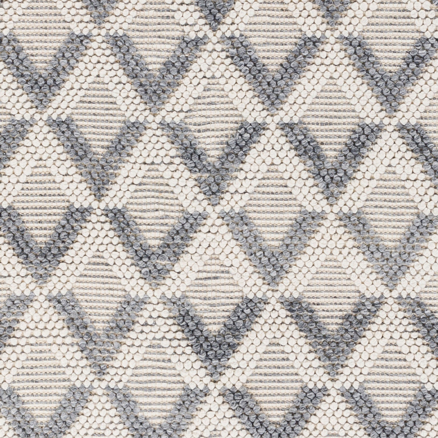 Daffodil DFF-2304 2' x 3' Handmade Recyled Accent Rug