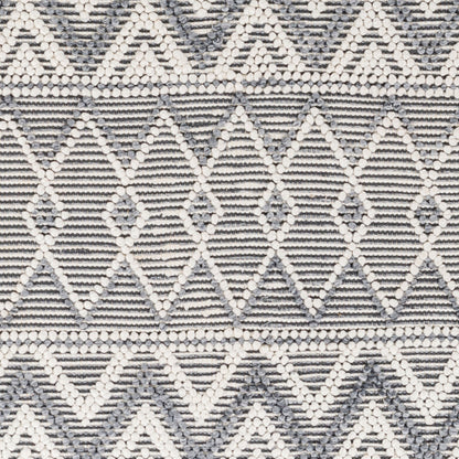 Daffodil DFF-2305 2' x 3' Handmade Recyled Accent Rug