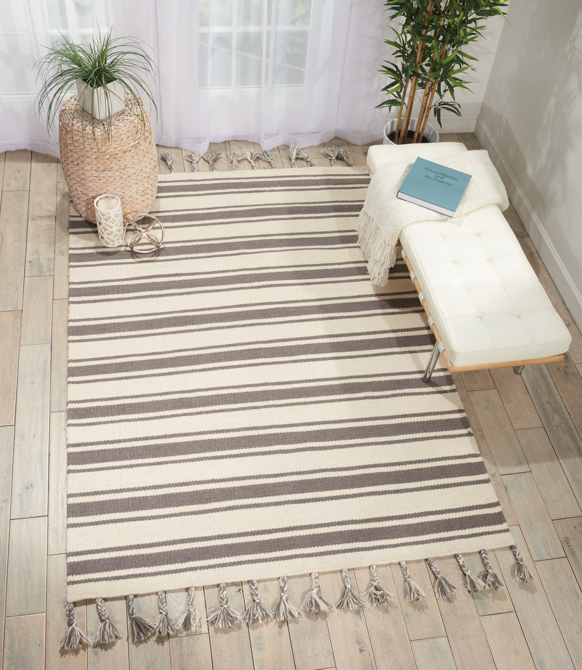 Rio Vista DST01 Ivory/Grey Woven Rug