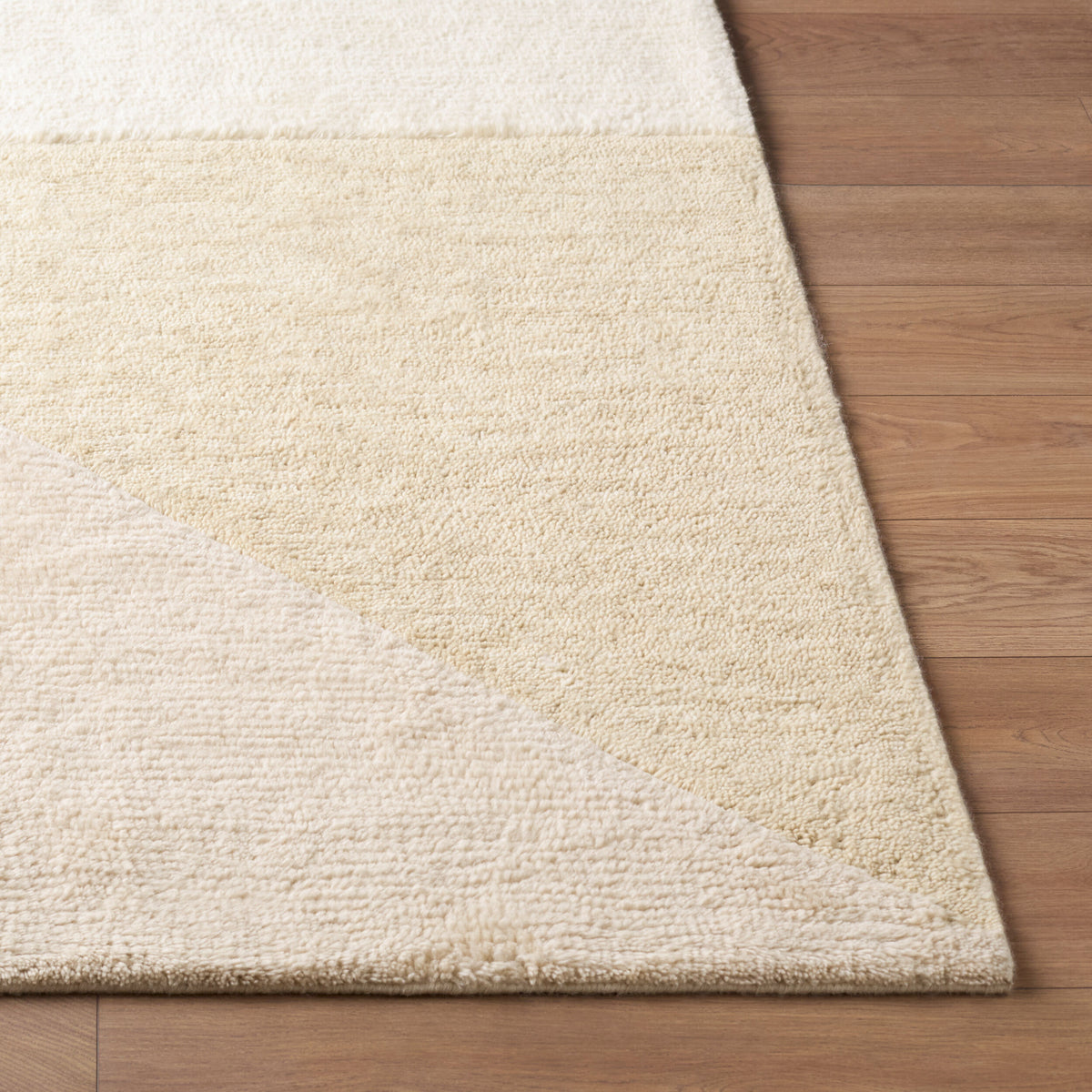 Ebba Hand Woven Rug