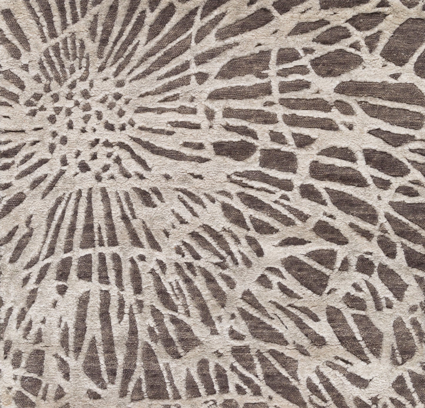 Alfombra decorativa hecha a mano Etienne ETI-9001 de 2' x 3'