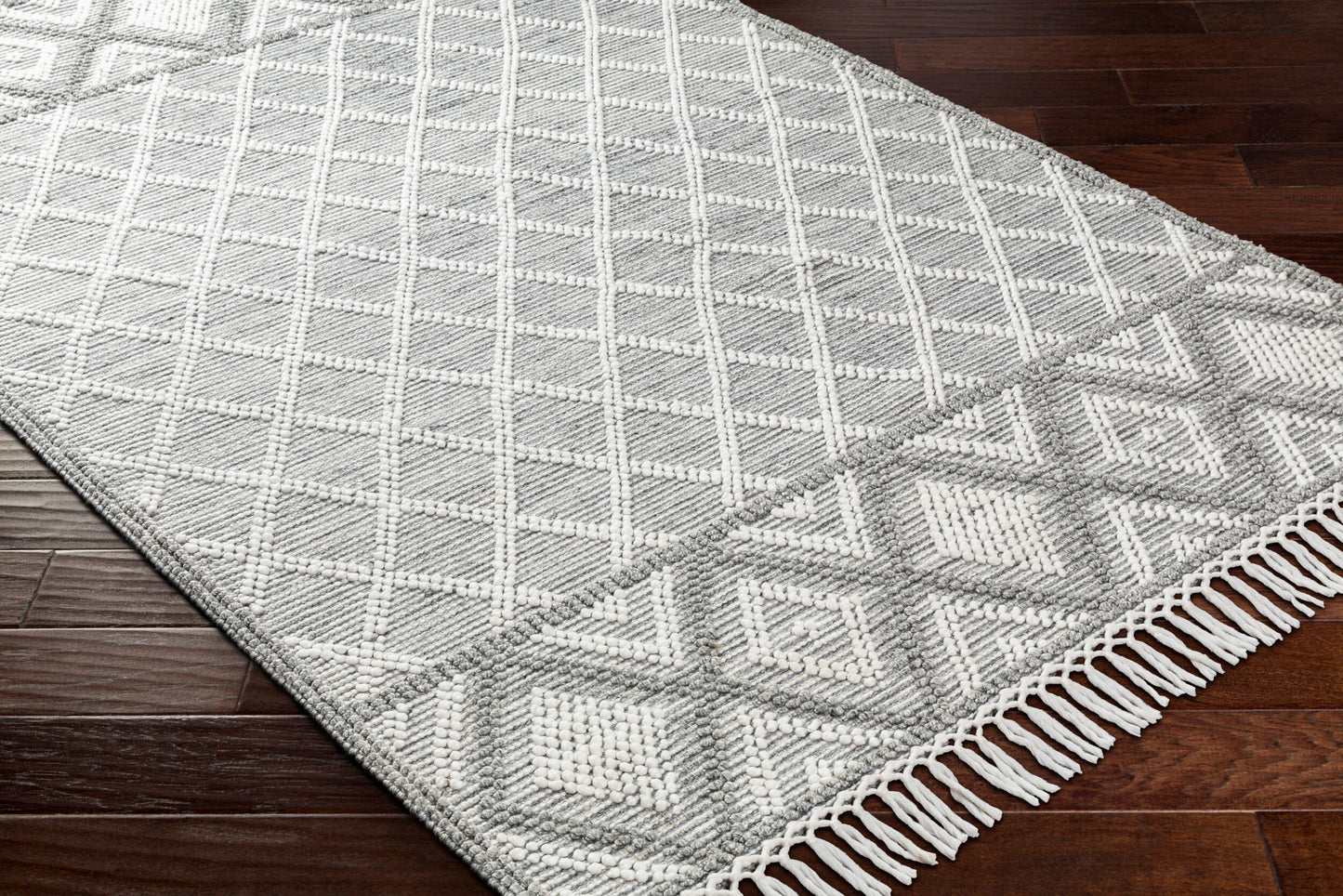 Fleur FLE-2300 2' x 3' Handmade Recyled Accent Rug