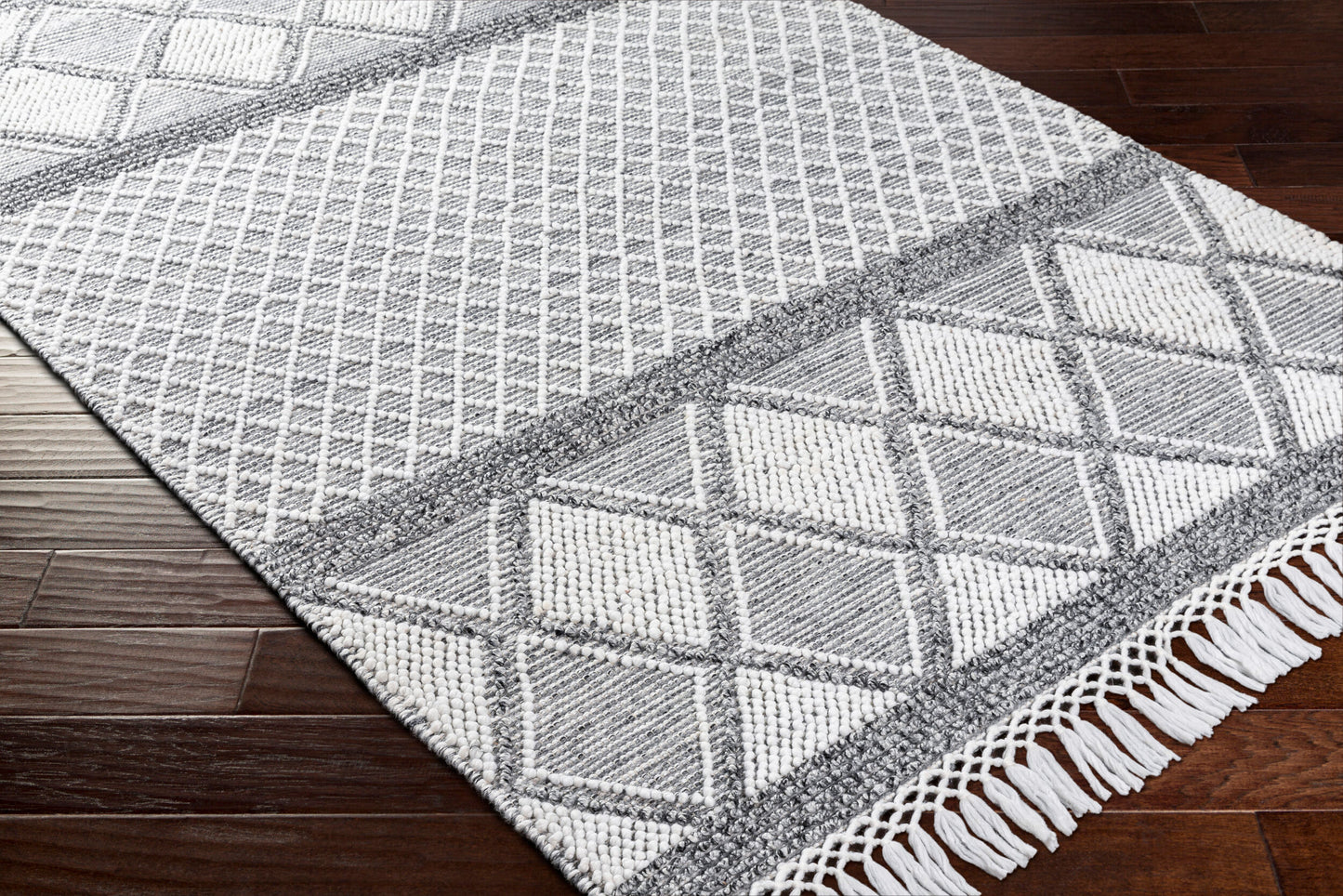 Fleur FLE-2307 2' x 3' Handmade Recyled Accent Rug