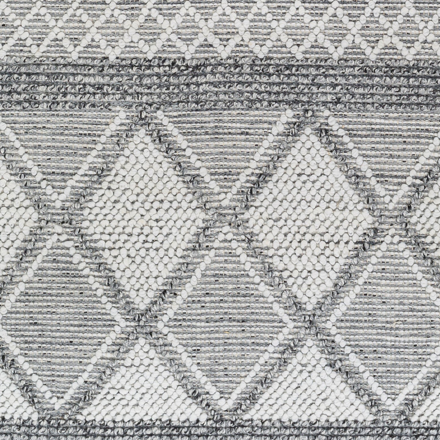 Fleur FLE-2307 2' x 3' Handmade Recyled Accent Rug