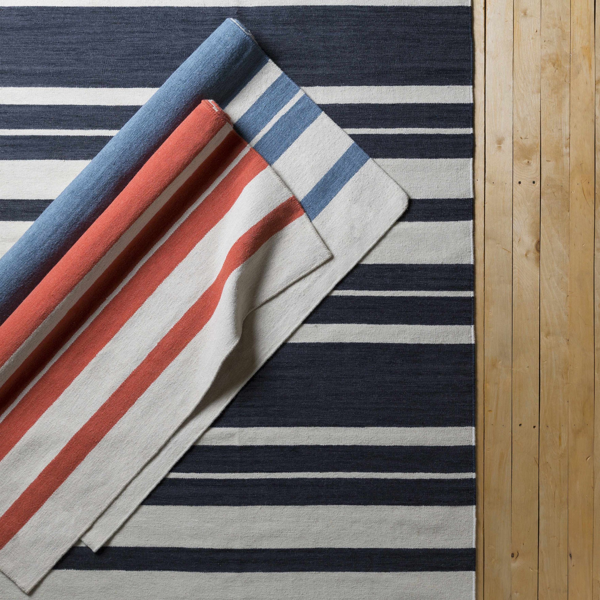 Frontier FT-441 Hand Woven Rug