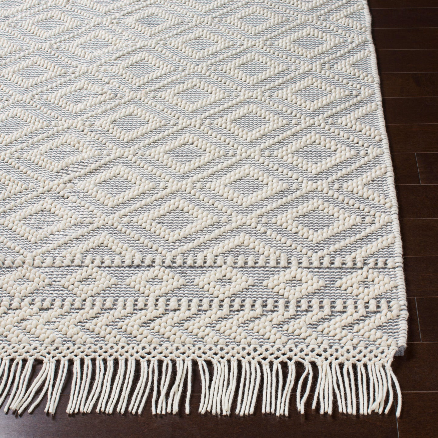 Farmhouse Tassels FTS-2303 5' x 7' Handmade Area Rug