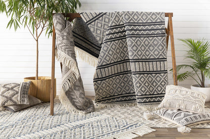 Farmhouse Tassels FTS-2302 Hand Woven Rug