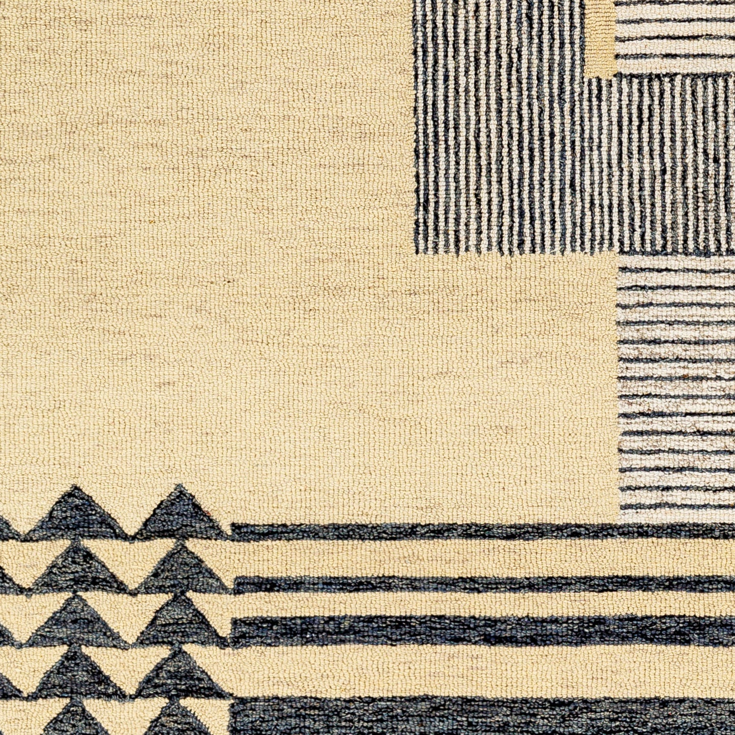 Granada GND-2343 2' x 3' Handmade Wool Accent Rug