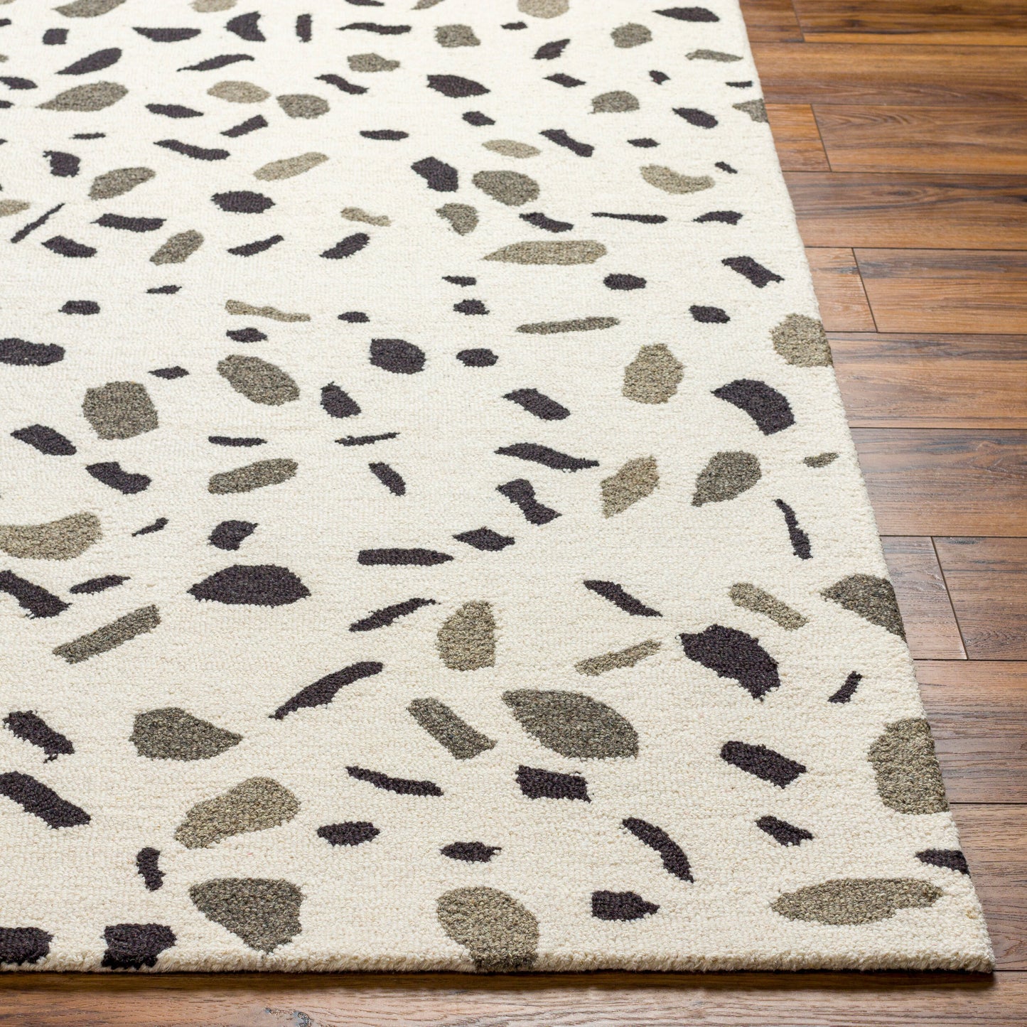 Granada GND-2347 2' x 3' Handmade Wool Accent Rug