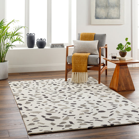 Granada GND-2347 2' x 3' Handmade Wool Accent Rug