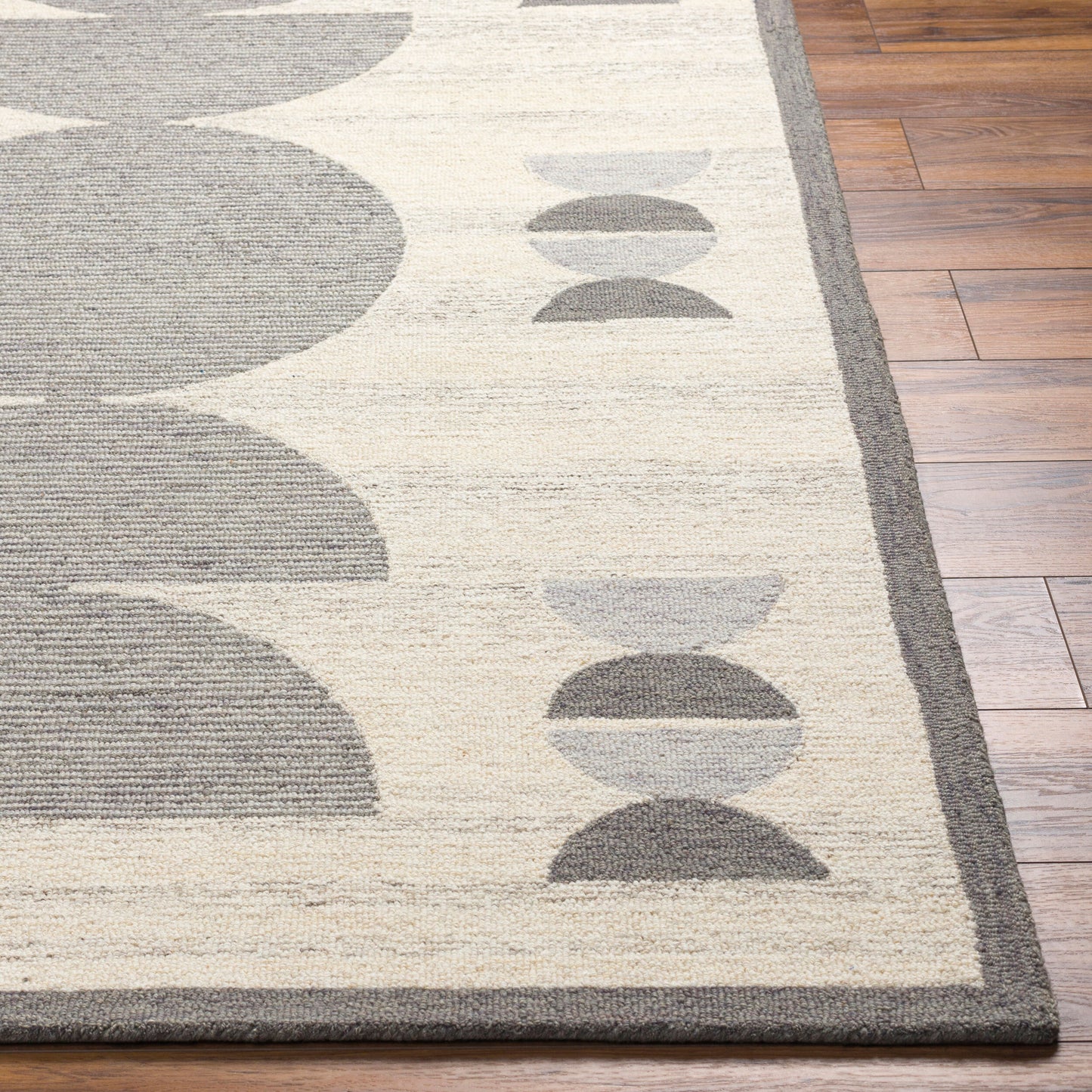 Granada GND-2349 2' x 3' Handmade Wool Accent Rug