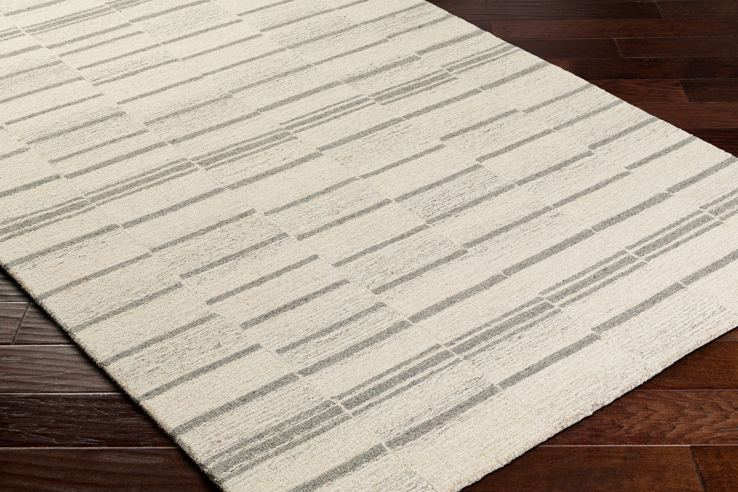 Granada GND-2357 2' x 3' Handmade Wool Accent Rug