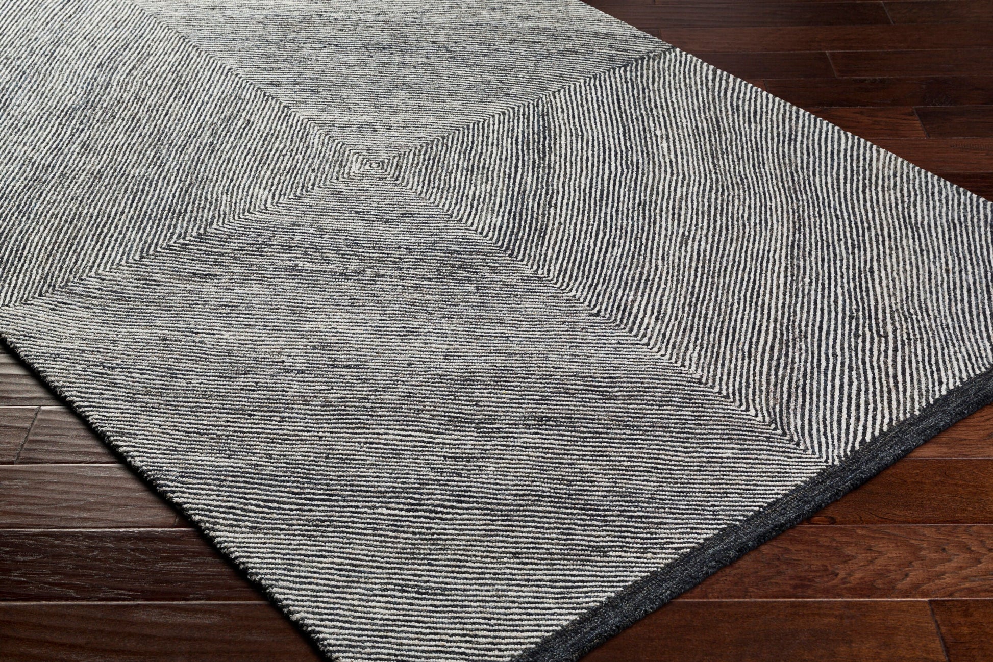Granada GND-2367 Hand Tufted Rug