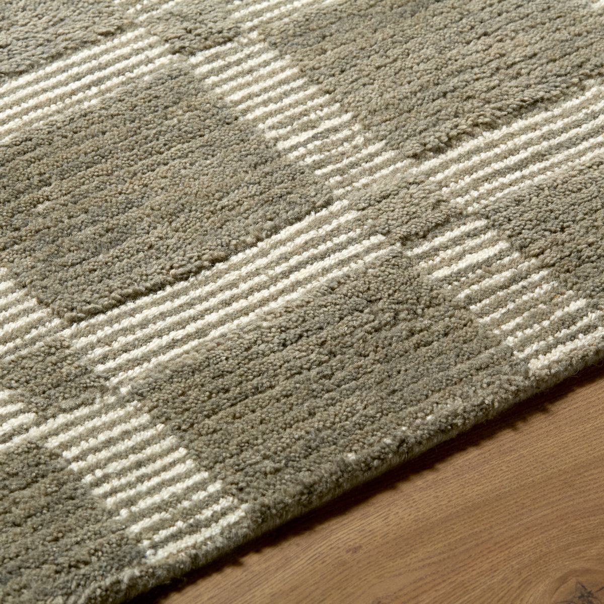 Gordes Hand Tufted Rug