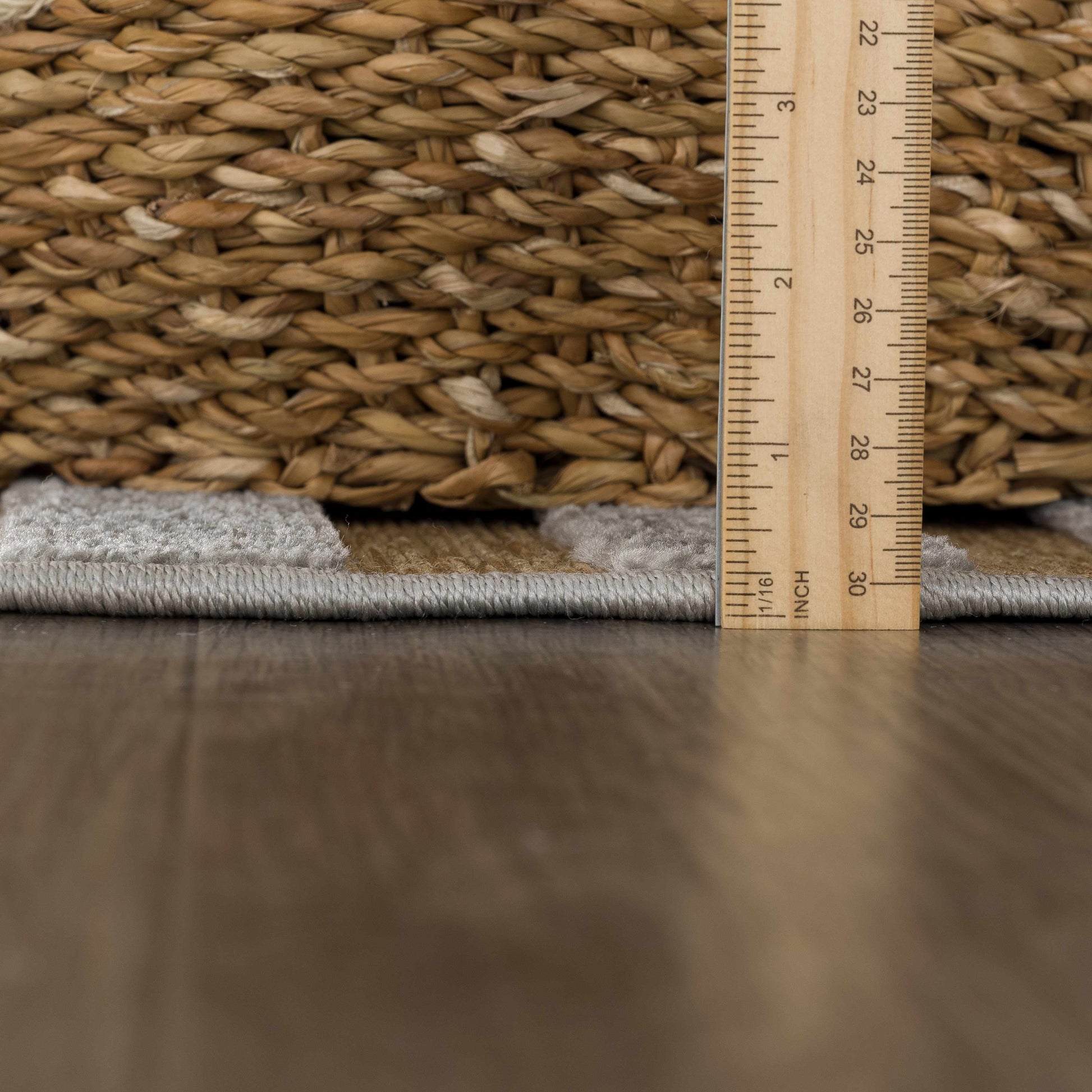 Greenwich GWC-2335 Machine Woven Rug