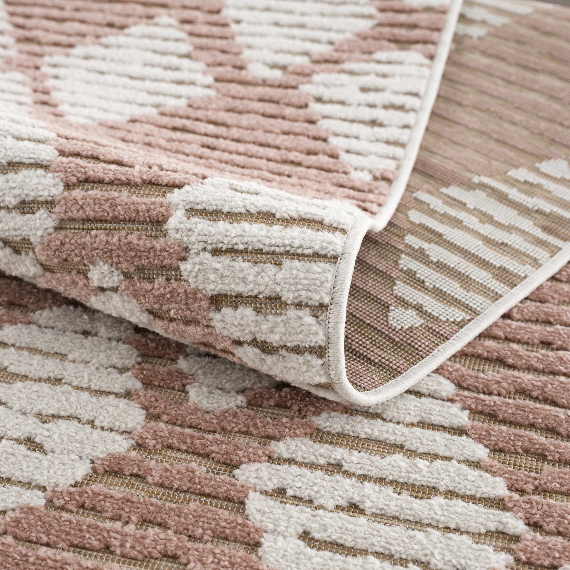 Greenwich GWC-2339 Machine Woven Rug