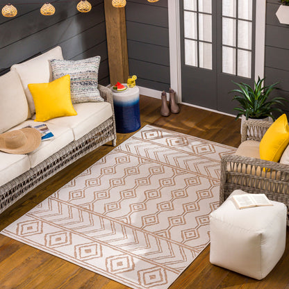Greenwich GWC-2327 5' x 7' Machine Woven Indoor/Outdoor Area Rug