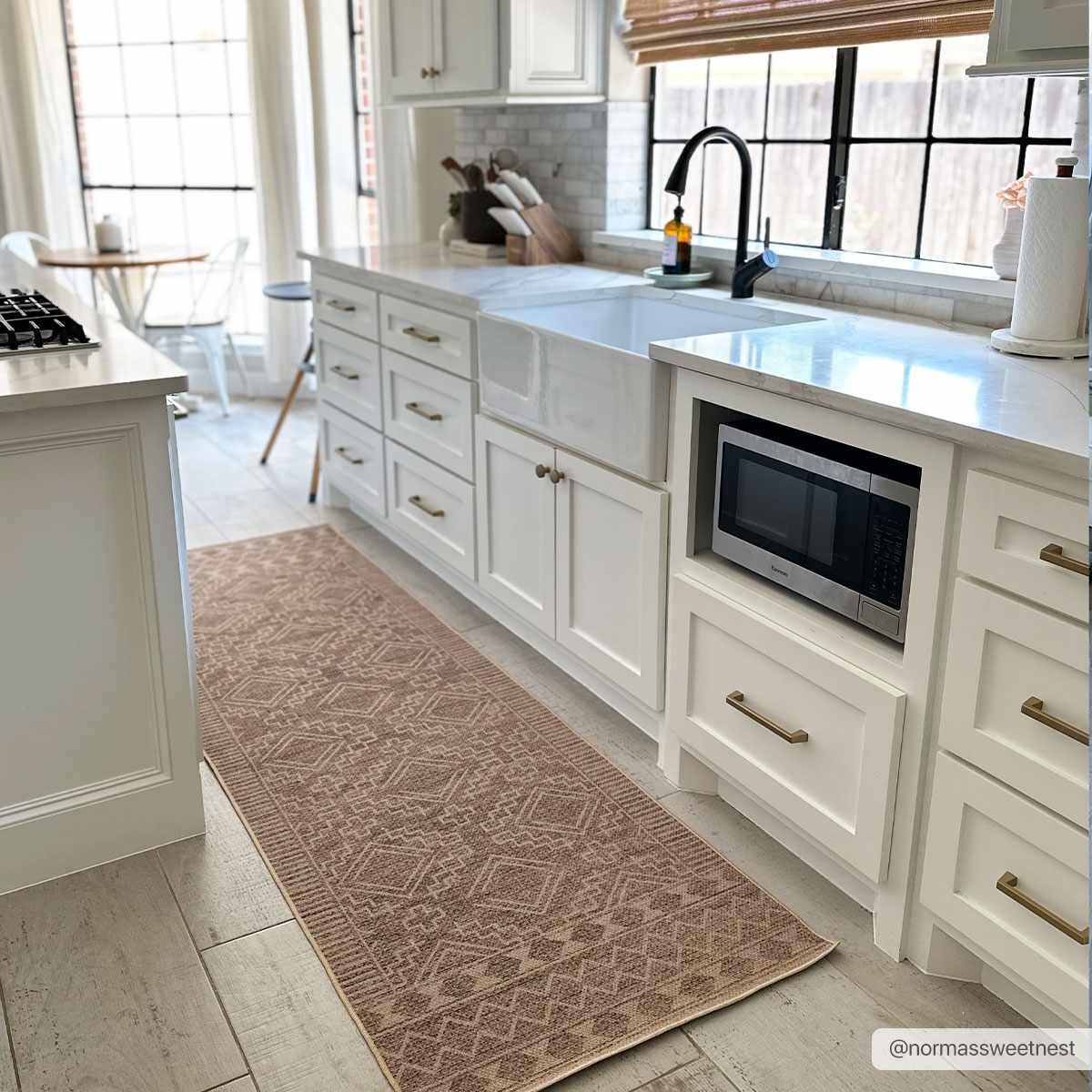 Ez Jute EZT-2311 Machine Woven Rug