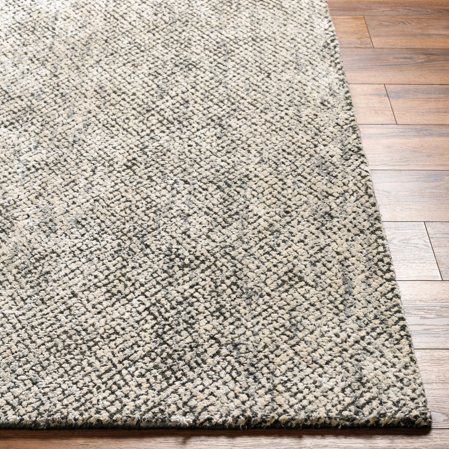 Helen HLE-2308 2' x 3' Handmade Accent Rug