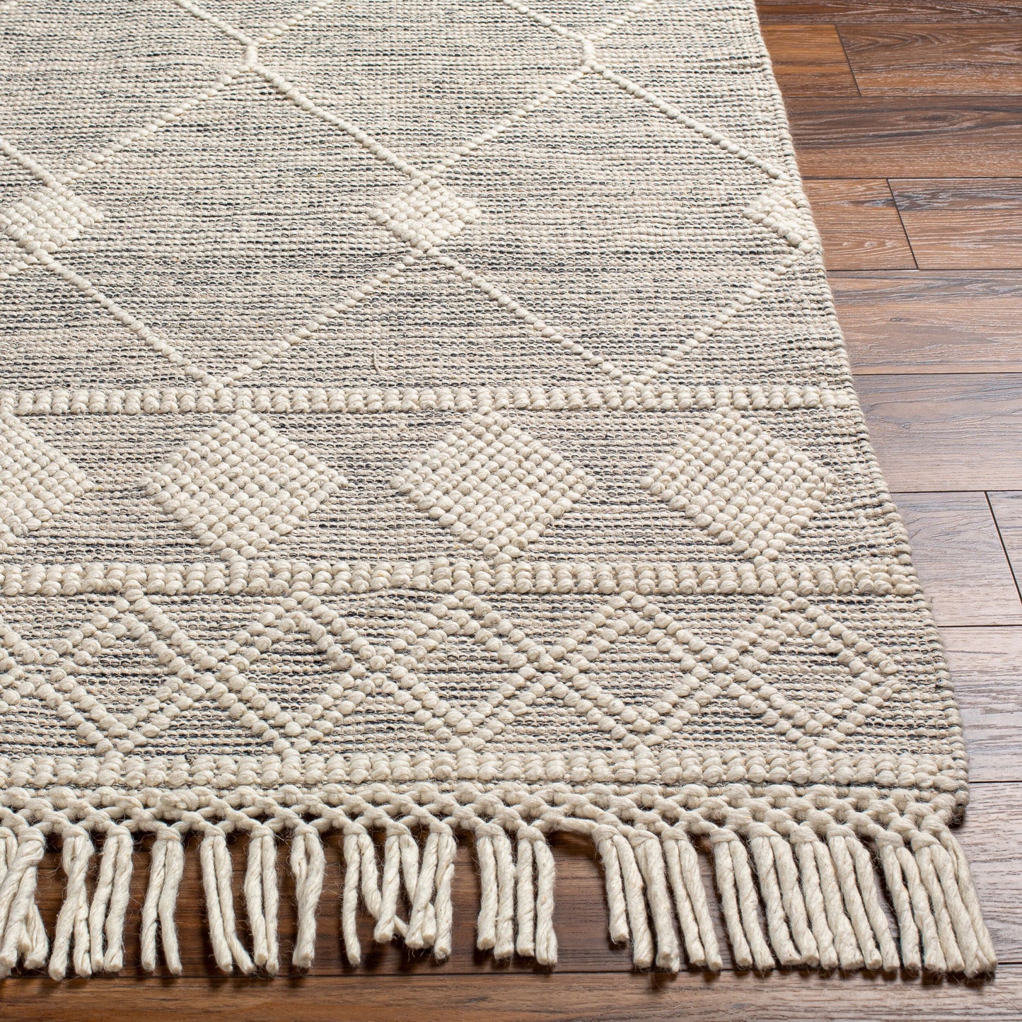Hemingway HMG-2301 3ft Round Handmade Accent Rug